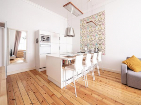 Design Meets Comfort - Prestigious City Center Apartment